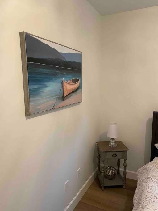 Adorable 1 Bedroom Suite- A Skip To Galloping Goose Victoria Ngoại thất bức ảnh